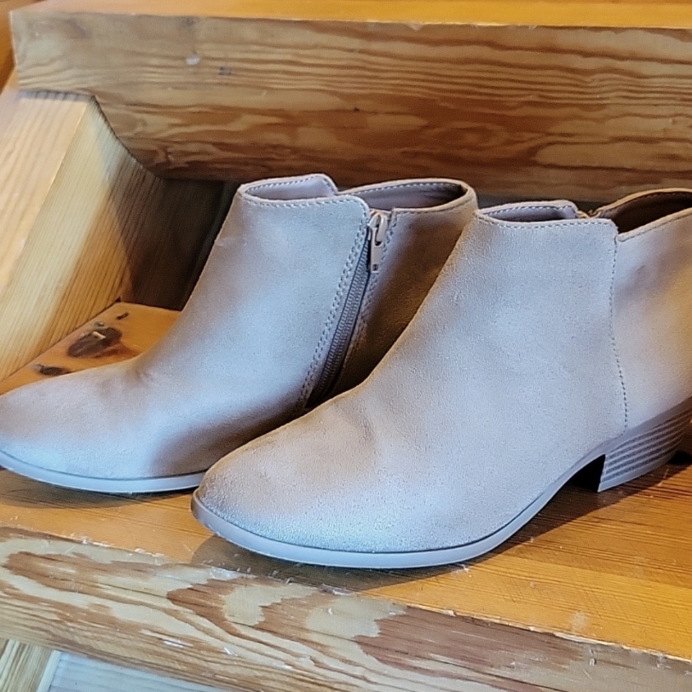 Tan soda ankle boots